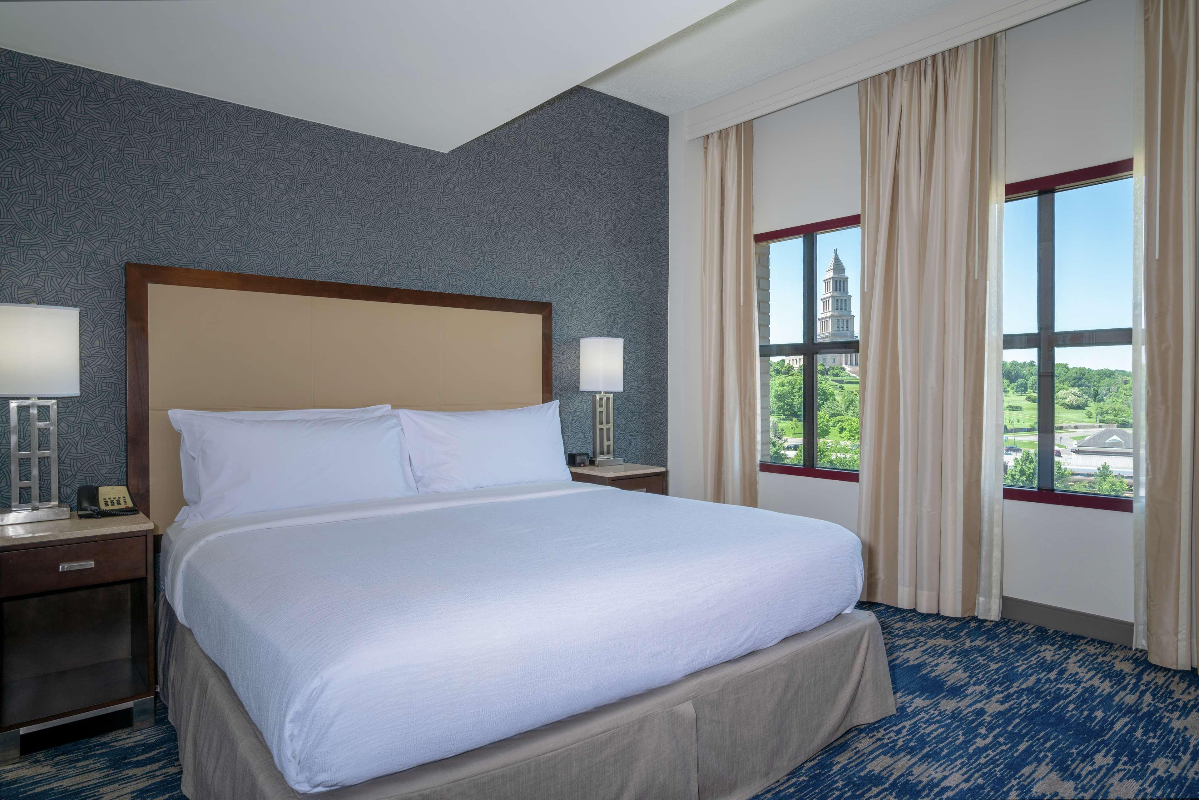 Embassy Suites By Hilton Alexandria Old Town Eksteriør billede