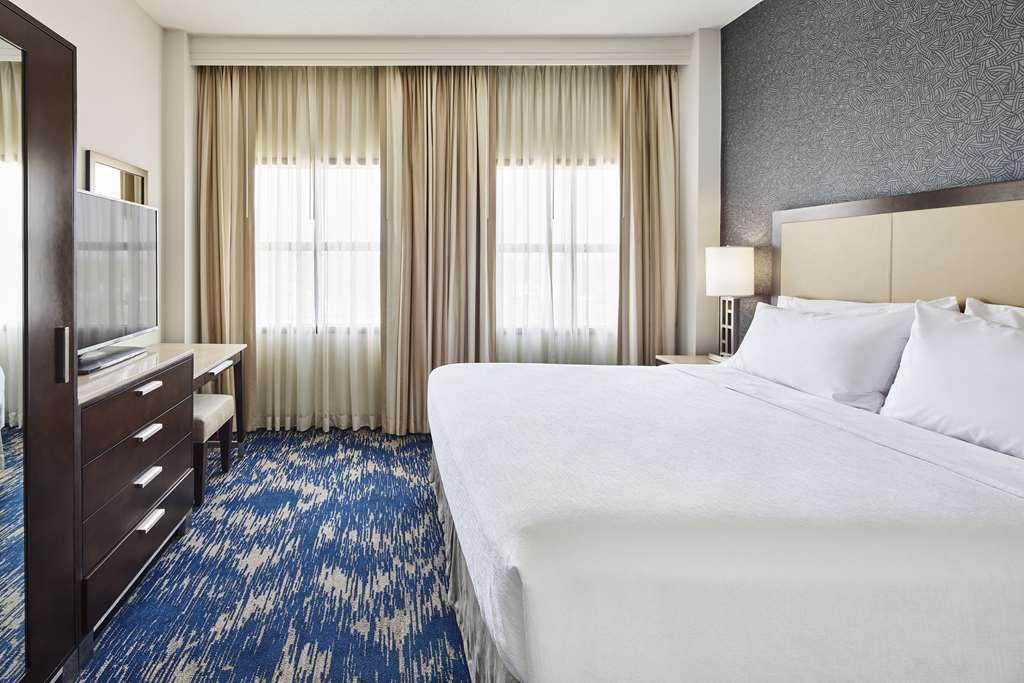 Embassy Suites By Hilton Alexandria Old Town Værelse billede