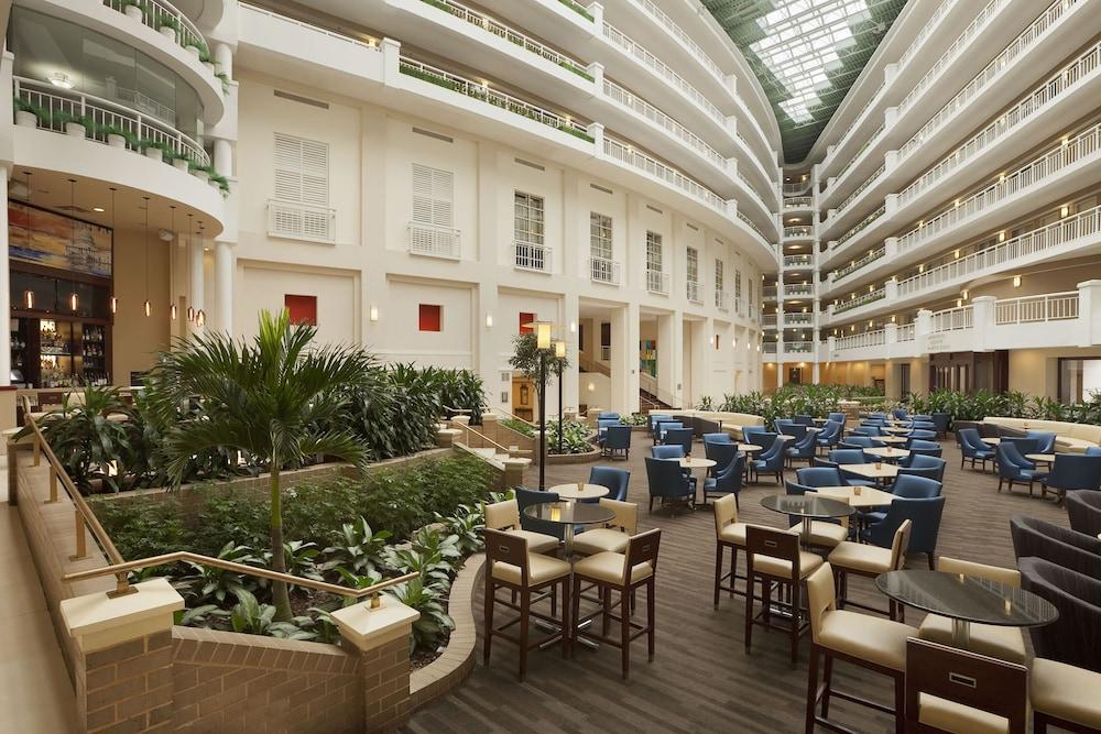 Embassy Suites By Hilton Alexandria Old Town Eksteriør billede