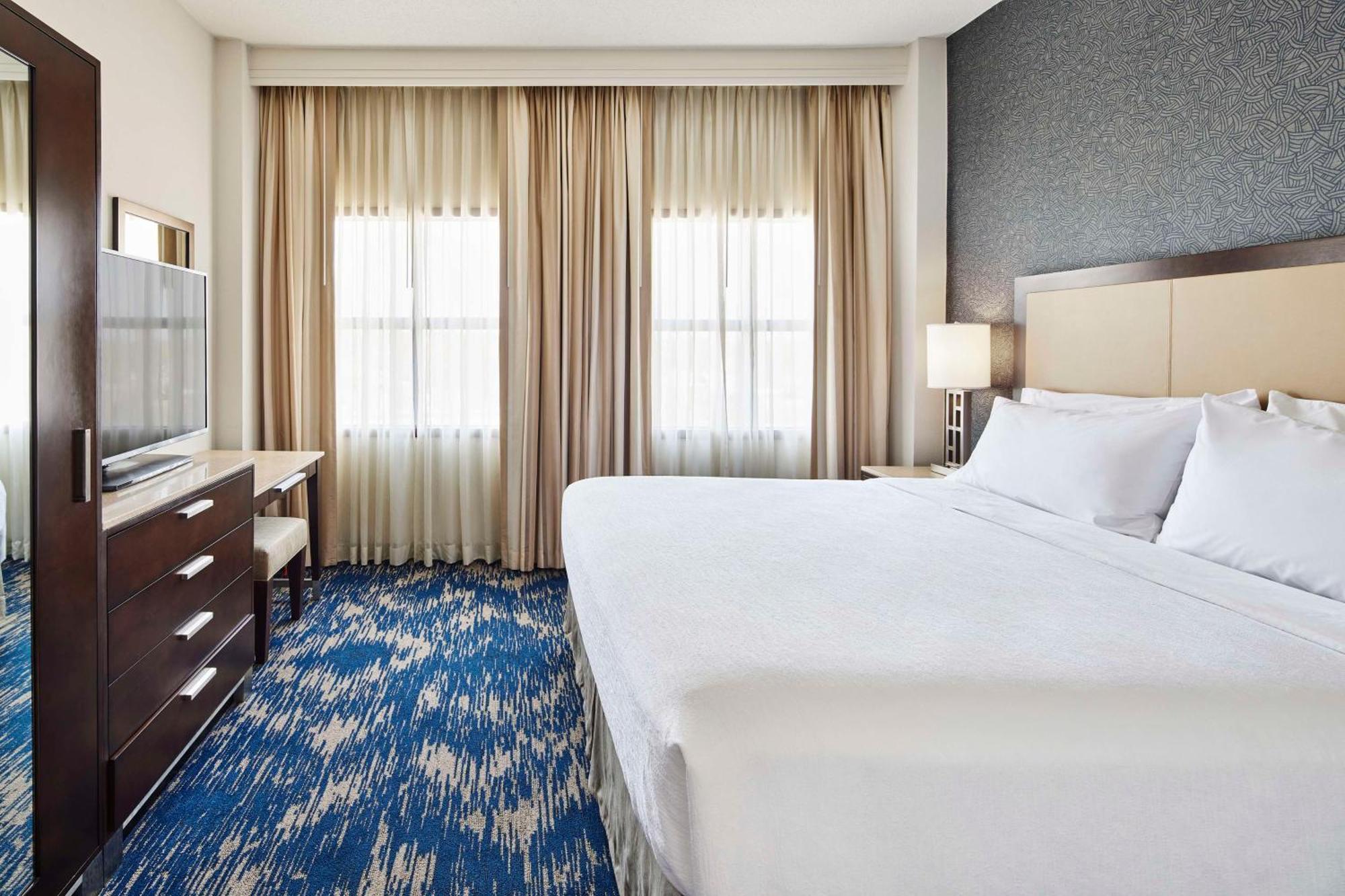 Embassy Suites By Hilton Alexandria Old Town Eksteriør billede