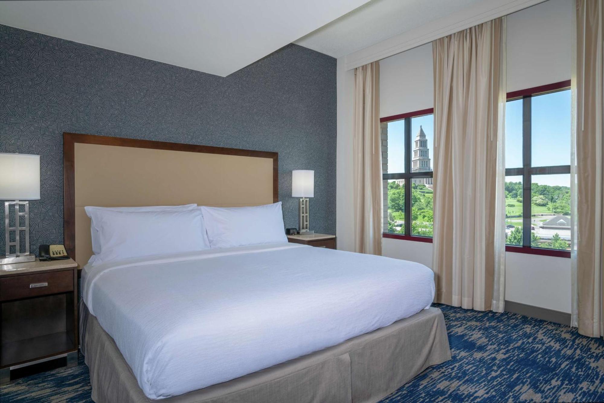 Embassy Suites By Hilton Alexandria Old Town Eksteriør billede