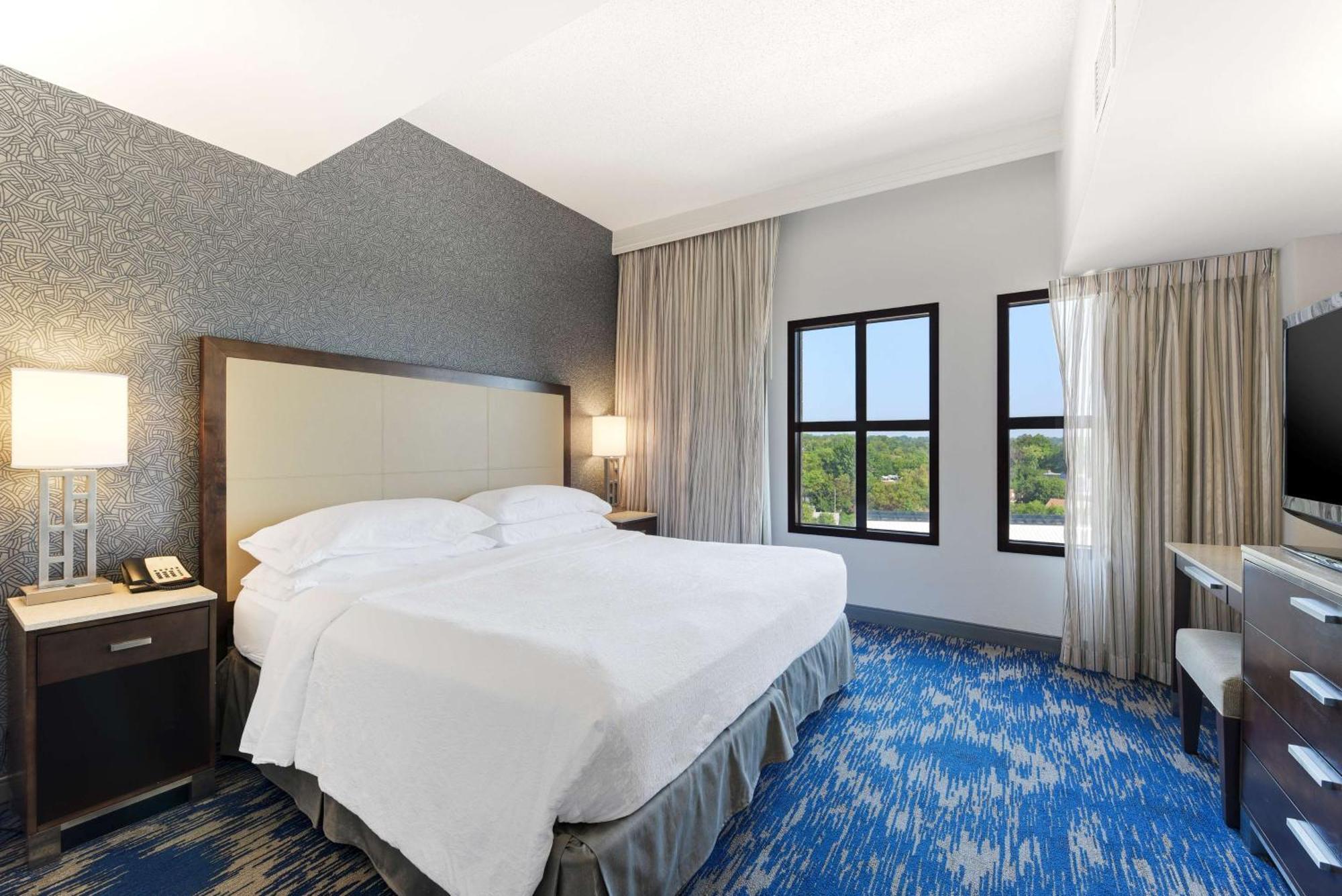 Embassy Suites By Hilton Alexandria Old Town Eksteriør billede
