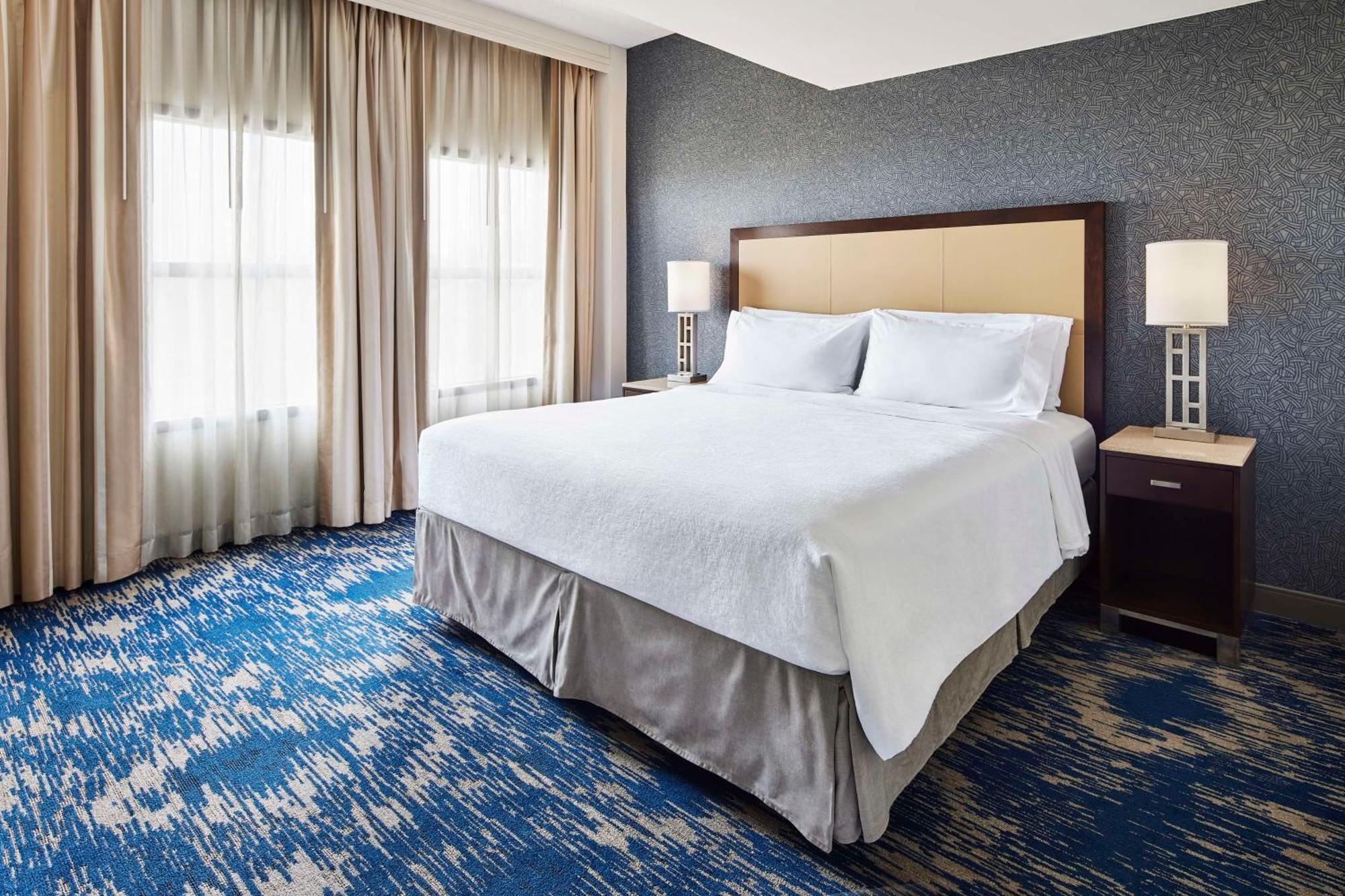 Embassy Suites By Hilton Alexandria Old Town Eksteriør billede
